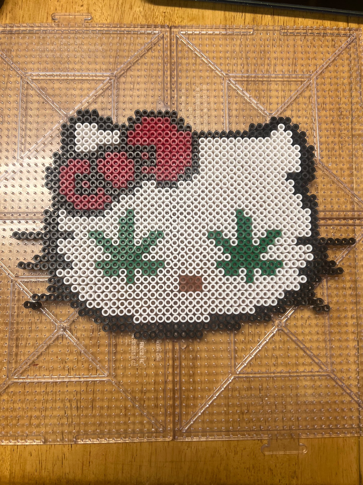 Hello Kitty ( medicated leaf eyes)